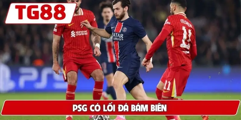 PSG có lối đá bám biên